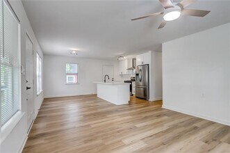 996 Washington St SW in Atlanta, GA - Building Photo - Building Photo