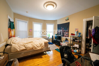 63 Hillside St, Unit 1 in Boston, MA - Building Photo - Building Photo