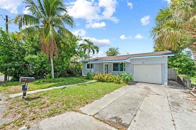 1205 NE 5th Ave in Fort Lauderdale, FL - Building Photo - Building Photo