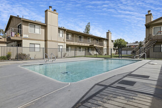 Sandalwood Garden in Fresno, CA - Building Photo - Building Photo