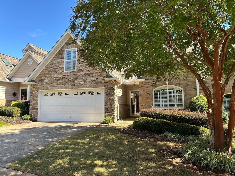 35 Brightmore Dr in Greer, SC - Building Photo