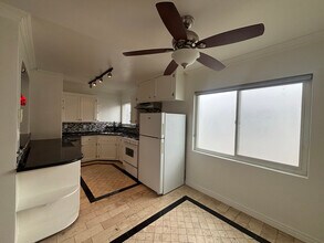 11365 Washington Pl in Los Angeles, CA - Building Photo - Building Photo