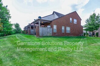 2040 Bungalow Dr in Thompson's Station, TN - Building Photo - Building Photo