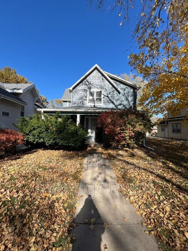 property at 3424 South St