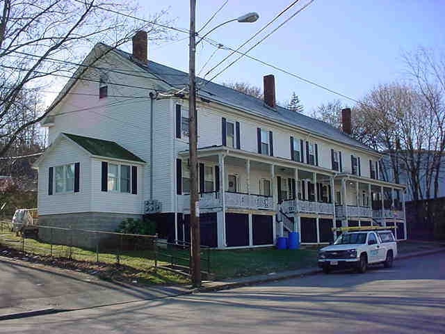 33-41 Union St in Southbridge, MA - Building Photo