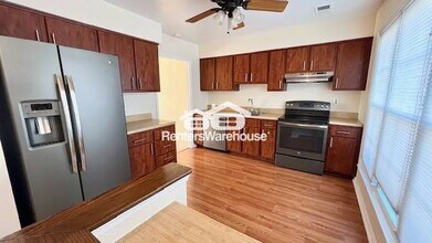 5915 Rowanberry Dr in Elkridge, MD - Building Photo - Building Photo