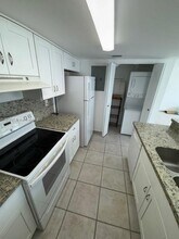 6845 SW 45th Ln in Miami, FL - Building Photo - Building Photo
