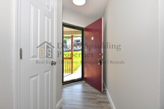 3624 Heathrow Dr in Winston-Salem, NC - Building Photo - Building Photo