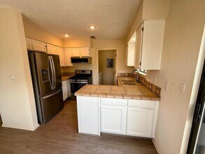 2900 Vista Del Rey NE in Albuquerque, NM - Building Photo - Building Photo