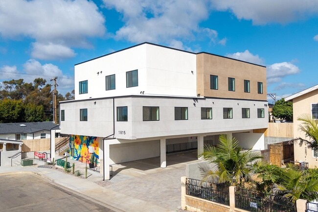 LIV @ Siesta in National City, CA - Foto de edificio - Building Photo