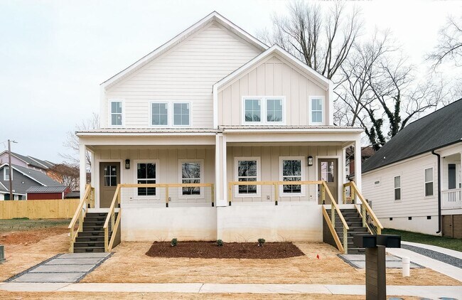 207 S Calhoun St in Greenville, SC - Building Photo - Building Photo