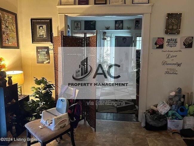 property at 1212 Queen Ave