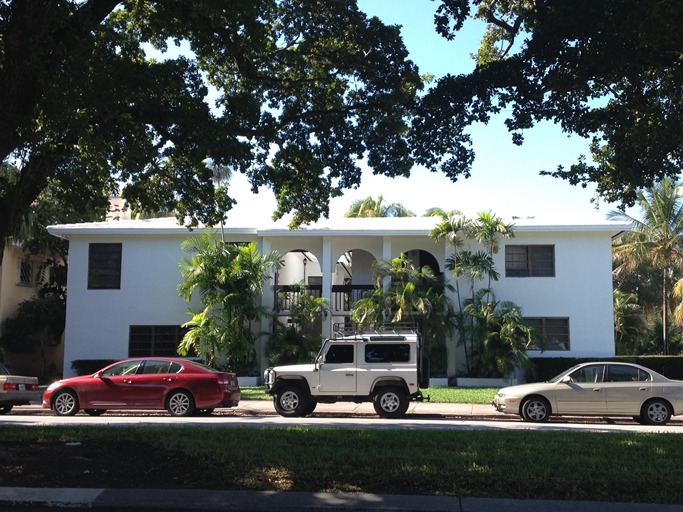 3700 Ponce de Leon in Coral Gables, FL - Building Photo