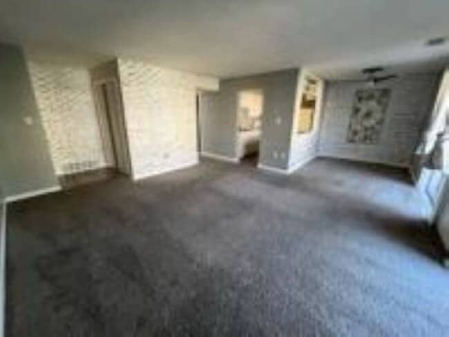 522 Wilson Bridge Dr, Unit B1 in Oxon Hill, MD - Foto de edificio - Building Photo