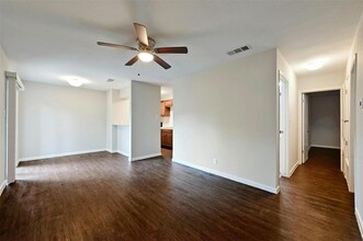 4802 W Wind Trail in Austin, TX - Building Photo - Building Photo