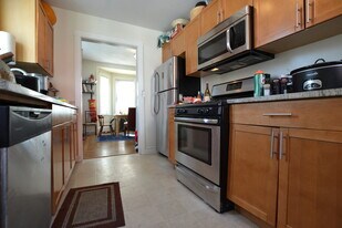 5 Murdock Ter in Boston, MA - Building Photo
