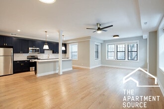 4409 N Seeley Ave, Unit 1A in Chicago, IL - Foto de edificio - Building Photo