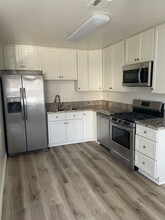 1031 Dennstedt Ct in El Cajon, CA - Foto de edificio - Building Photo