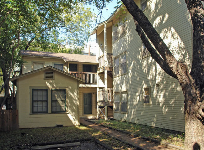 Keystone Apartments in Austin, TX - Building Photo - Building Photo