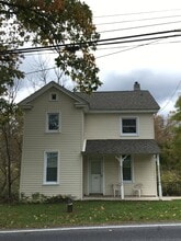 2071 Tulpehocken Rd in Wyomissing, PA - Building Photo - Building Photo
