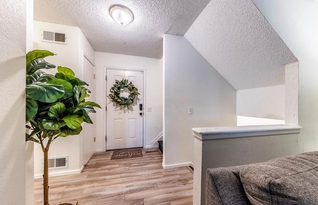 8004 W Spanish Peak in Littleton, CO - Building Photo - Building Photo
