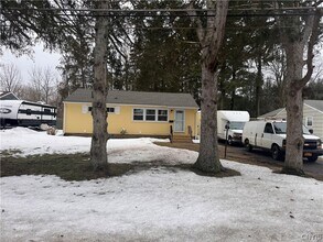 108 Kristin Rd in Syracuse, NY - Building Photo - Building Photo