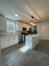 2416 N Springfield Ave in Chicago, IL - Building Photo - Building Photo