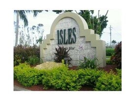 12620 VISTA ISLES Dr in Sunrise, FL - Building Photo