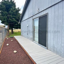 703 Easy St, Unit A in Wenatchee, WA - Building Photo - Building Photo