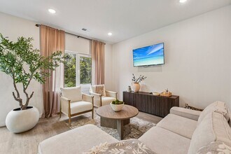 1001 7th St Blvd SE in Hickory, NC - Foto de edificio - Building Photo