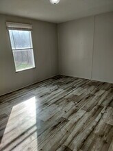 210 Jamback Rd in Anniston, AL - Foto de edificio - Building Photo