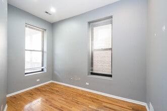 1422 W Taylor St in Chicago, IL - Building Photo - Building Photo