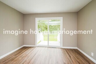 5781 Birchwood Dr in Mentor, OH - Building Photo - Building Photo