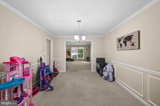 11982 Mojave Ln in Woodbridge, VA - Foto de edificio - Building Photo