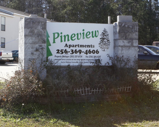 Pineview Apartments in Childersburg, AL - Foto de edificio - Building Photo