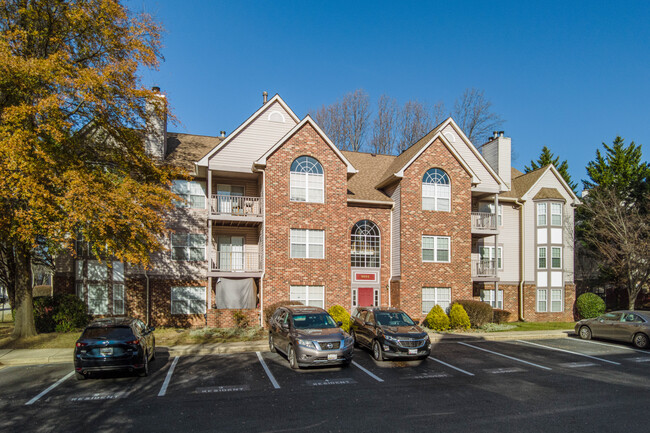 Lakepointe at Town Center Condominiums in Upper Marlboro, MD - Building Photo - Building Photo