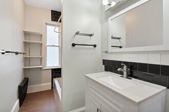 8 Dennison St, Unit 2 in Boston, MA - Building Photo - Building Photo