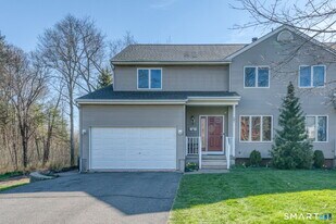 57 4 Rod Rd in Berlin, CT - Building Photo