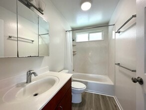 1516 Evelyn Ln in Honolulu, HI - Building Photo - Building Photo