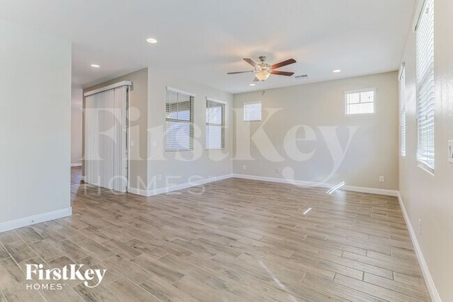 257 N Sunrise in Mesa, AZ - Foto de edificio - Building Photo