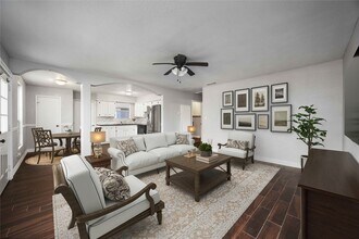 4914 27th St E in Dickinson, TX - Building Photo - Building Photo