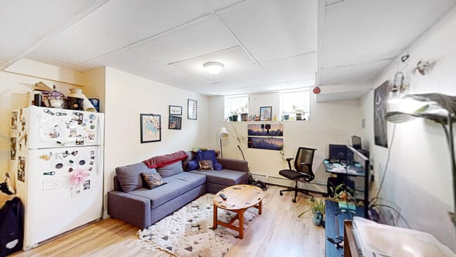 15 Glenville Ave, Unit B3 in Boston, MA - Building Photo - Building Photo