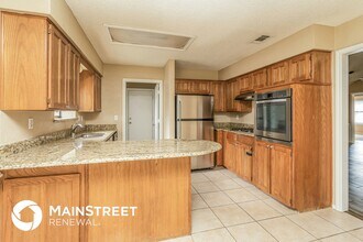 744 Santa Fe Trail in Keller, TX - Foto de edificio - Building Photo