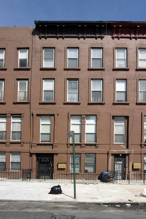 493 Greene Ave in Brooklyn, NY - Building Photo