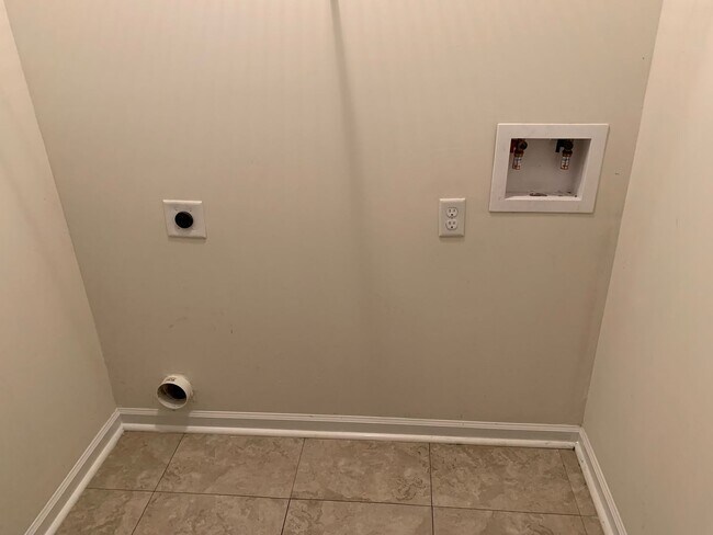 1213 Askew Dr NE in Dawson, GA - Building Photo - Building Photo