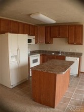 Auburn Hills Townhomes in Sioux Falls, SD - Foto de edificio - Building Photo