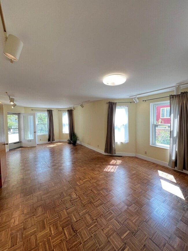 10 Packard Ave, Unit 1