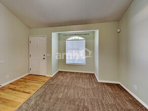 3417 S Spruce View Ln in Salt Lake City, UT - Building Photo - Building Photo