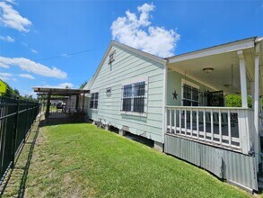 6940 Hemlock St in Houston, TX - Building Photo - Building Photo