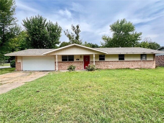 201 Carlton St. in Springdale, AR - Building Photo - Building Photo